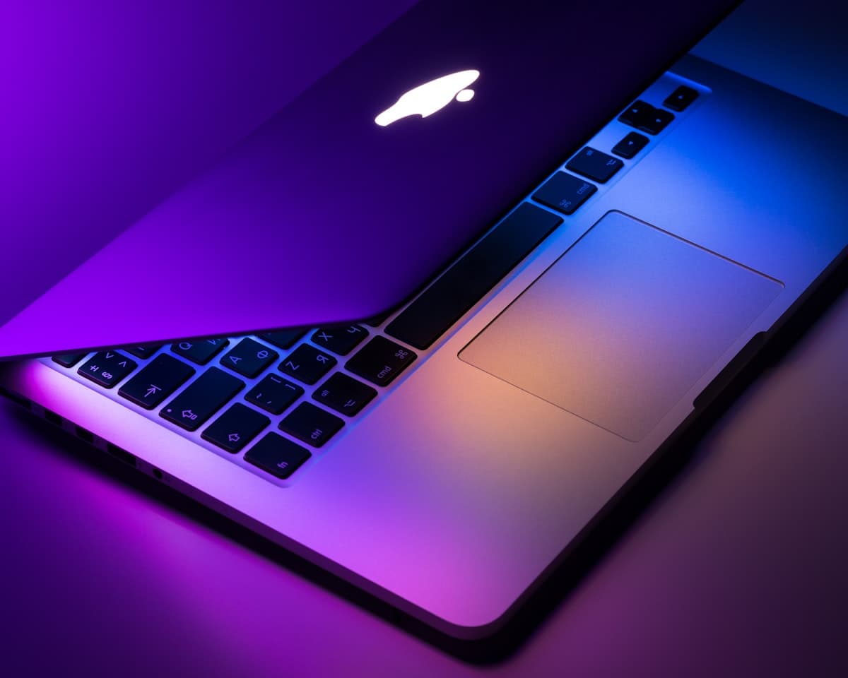 MacBook에서의 개발 — Apple 생태계와 AI의 만남